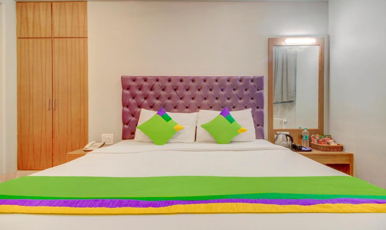 Treebo Cruz Royale Santacruz West 호텔 뭄바이 외부 사진